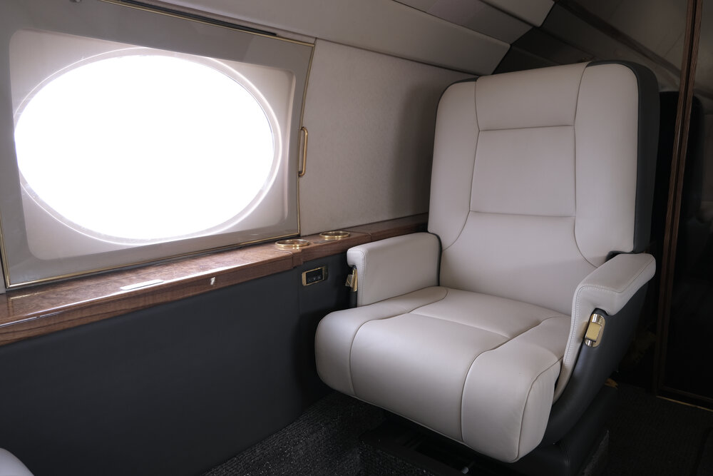 Gulfstream G III Int6 - Velox Air Charter